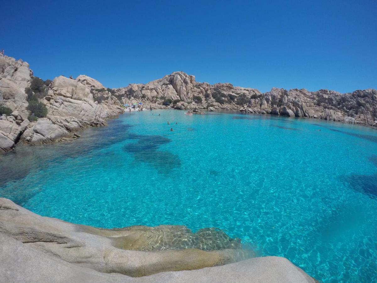 Iknos Guest House Olbia Esterno foto
